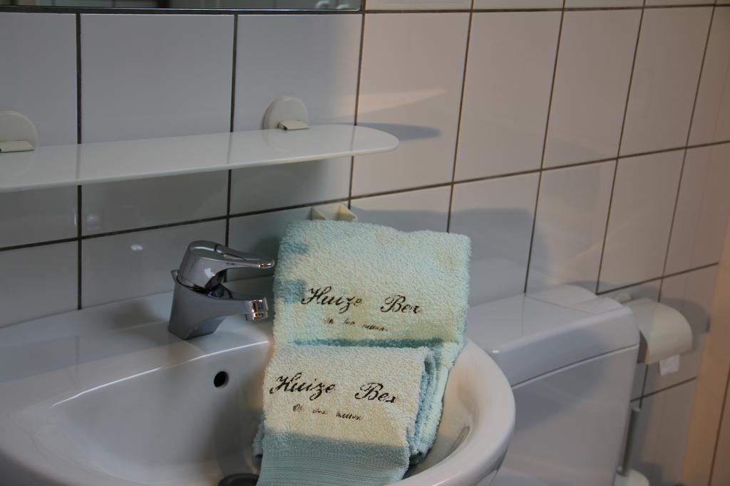 B&B Huize Bex NeerNeerpelt Oda fotoğraf